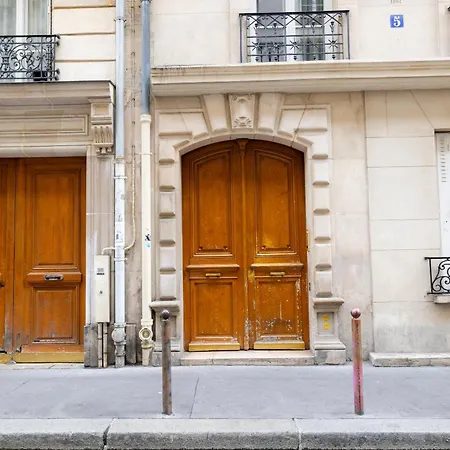 1 - Ascenseur - Spacieux - Proche Metro Apartmán